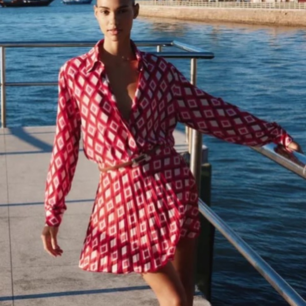 Zara Red and White Geometric Mini skirt set